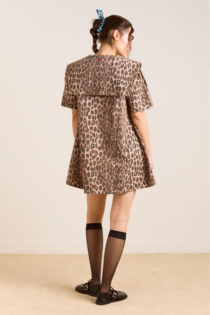 Leopard - Women's structured mini shift dress featuring an oversized collar with a tie-front detail, short sleeves, and an all-over leopard print.